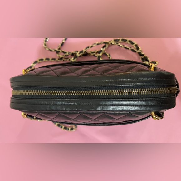 Chanel Vintage Quilted Camera Bag - Picture 7 of 16